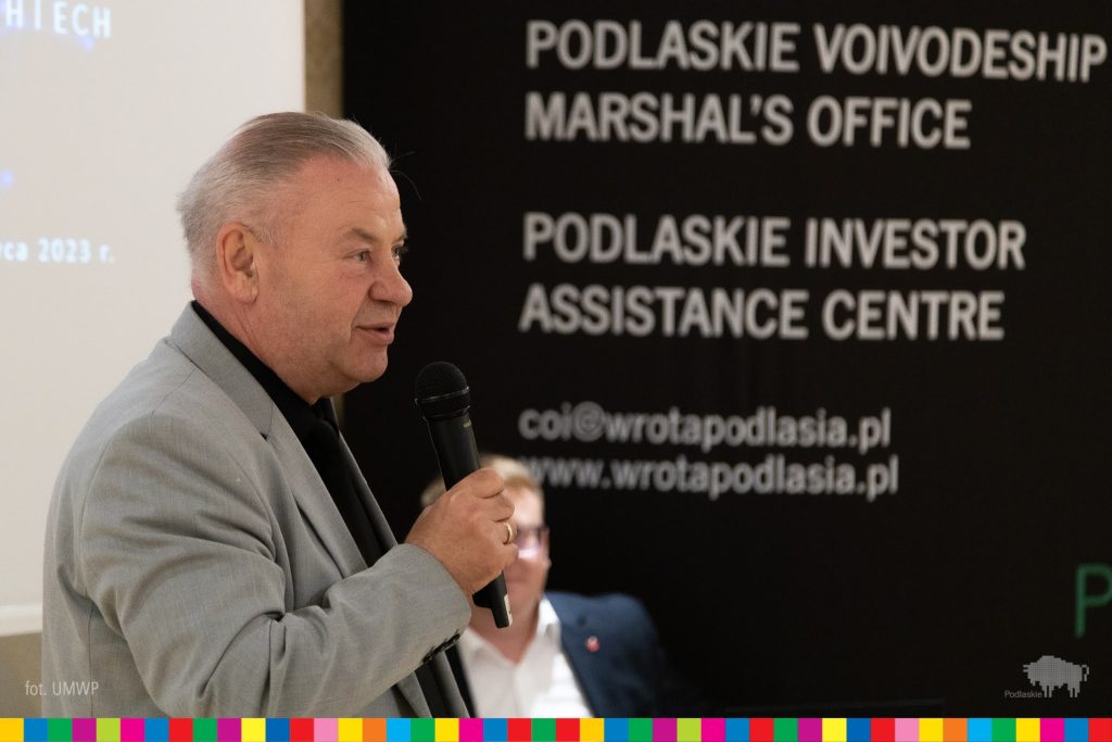 Marek Olbryś wicemarszałek województwa podlaskiego przemawia podczas konferencji Dolina Rolnicza 4.0